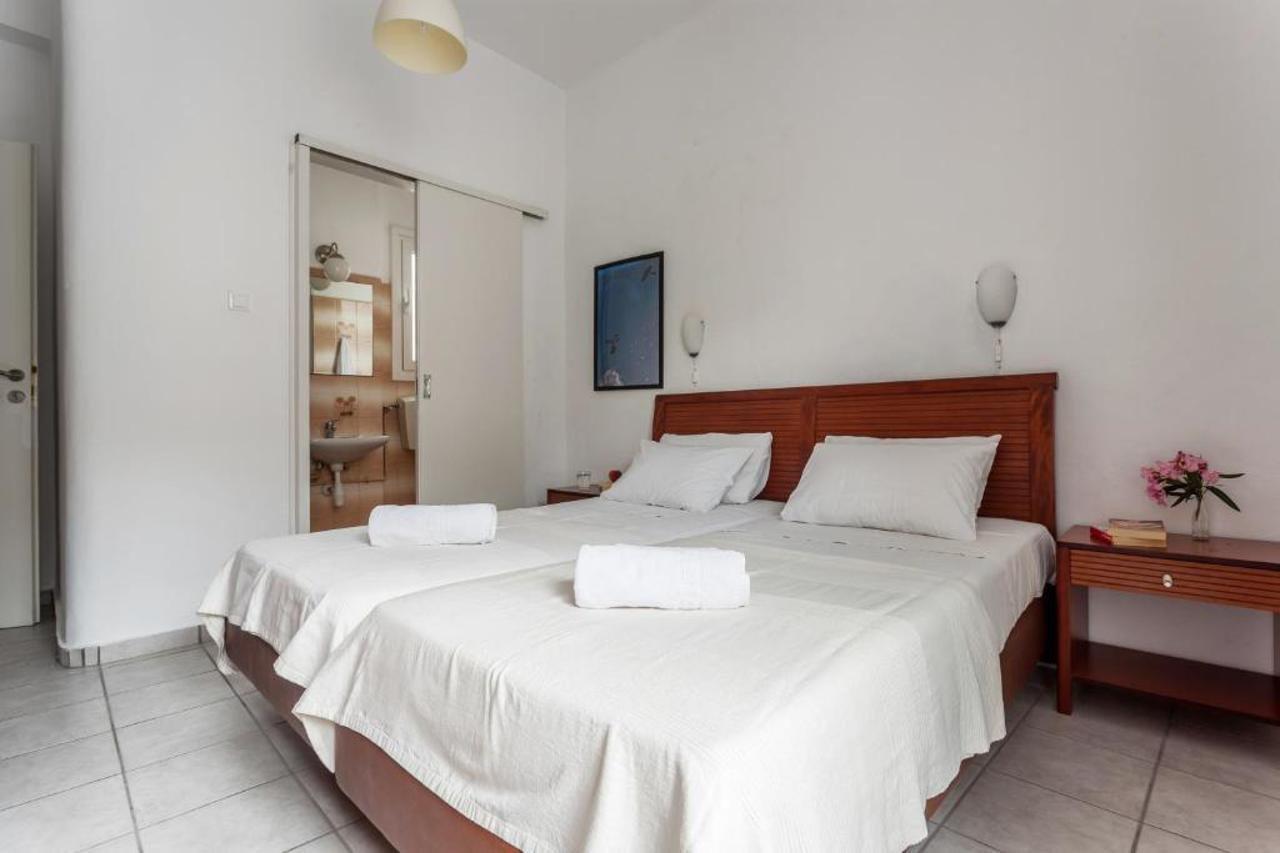 Guest house Argo Skiathos Town