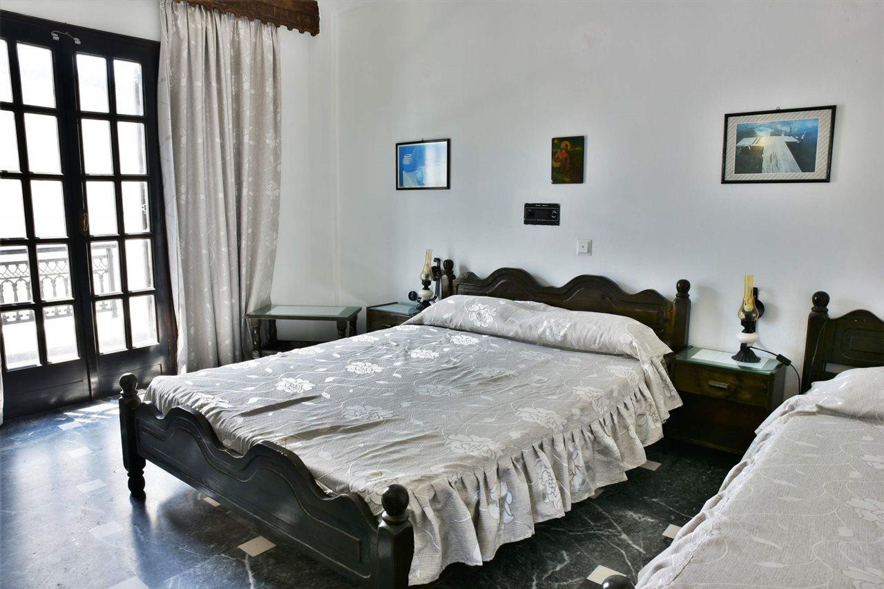 Koralli Kamari (Santorini)