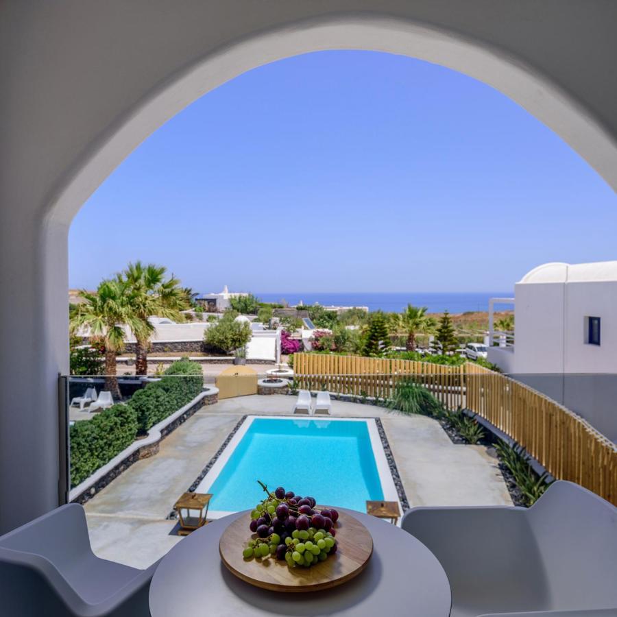 Hideaway Fira (Santorini)