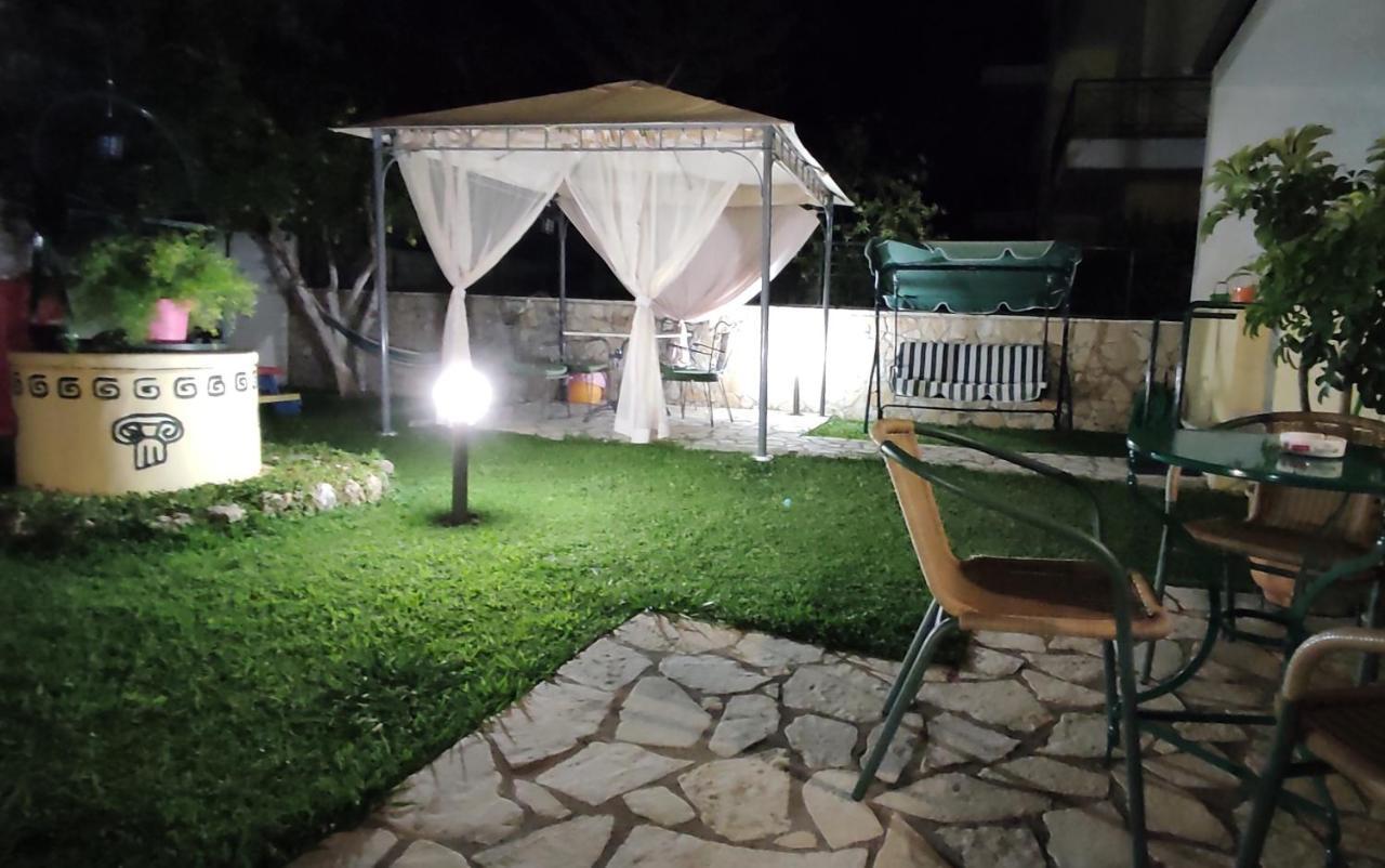 Mpezas * Igoumenitsa