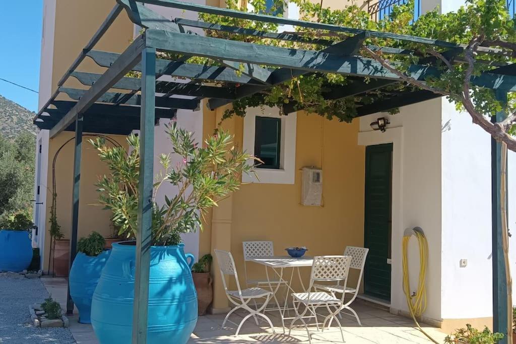 το σπίτι που σε ταξιδεύει * Agia Galini (Crete)