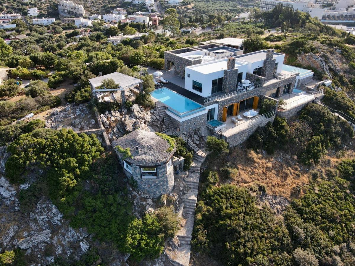 Villa Aiolos: Above The Sea, Within