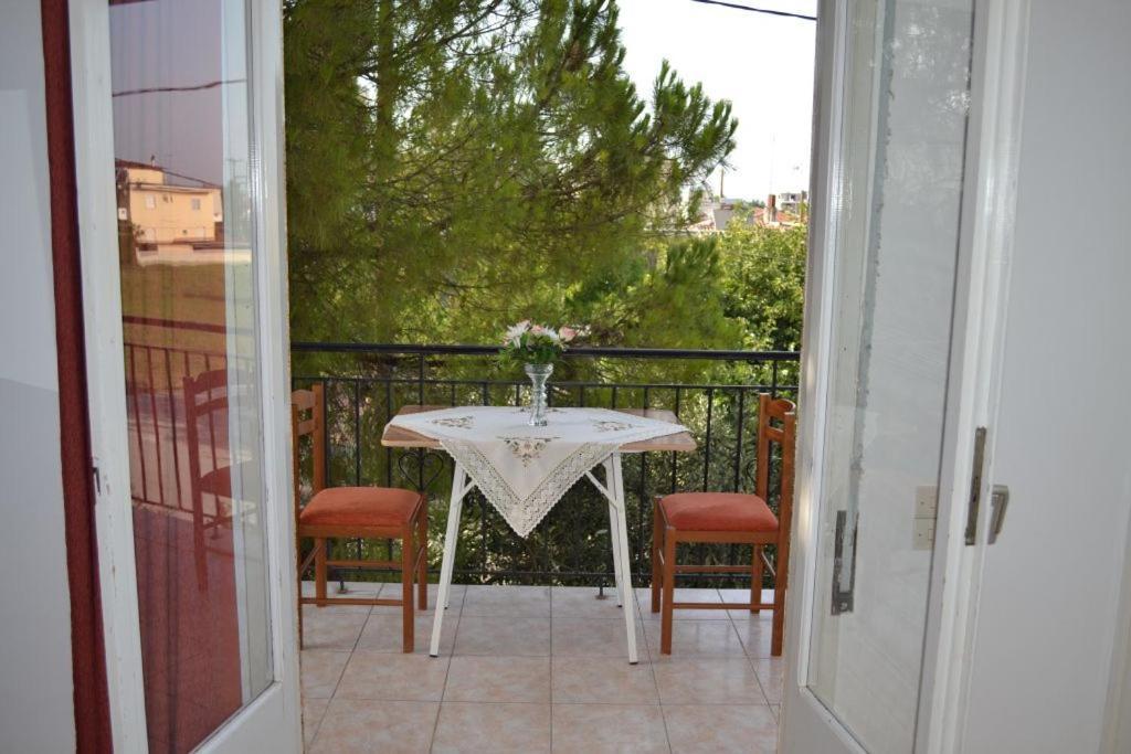 Lantzos Apartment