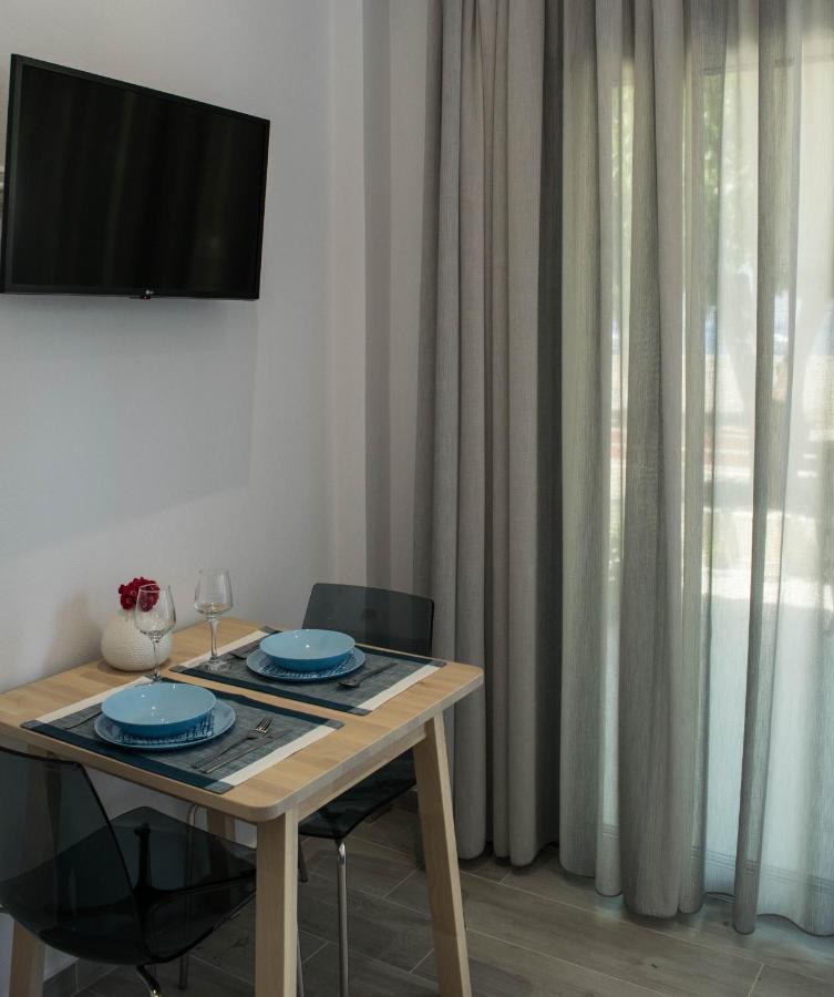 Apartment Blue Side *