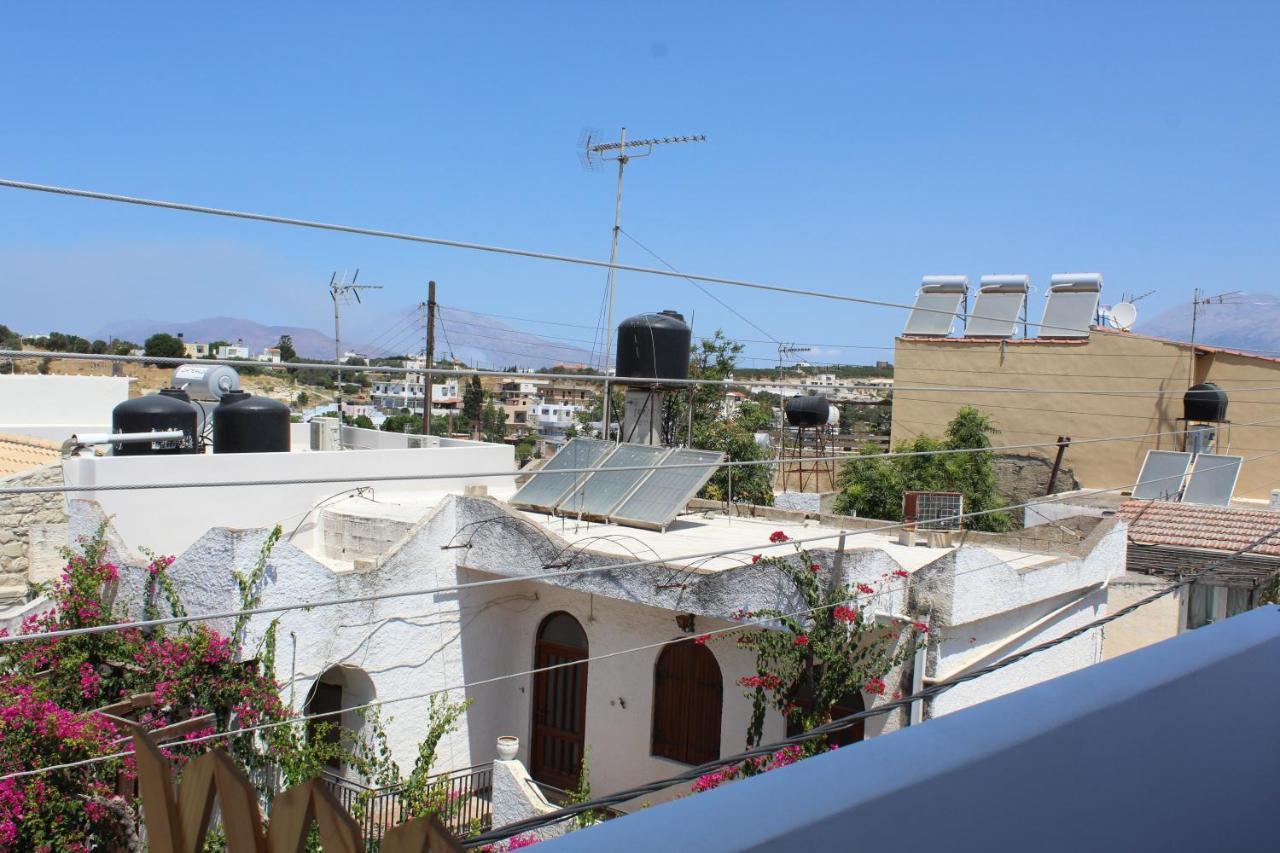 Dimokritos Apartment