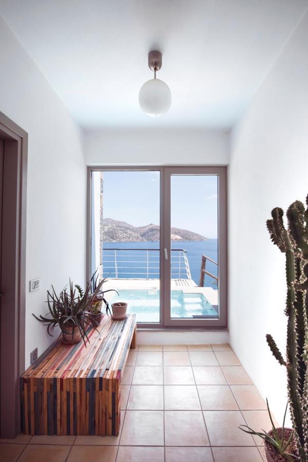 Aiolos: Above The Sea, Within