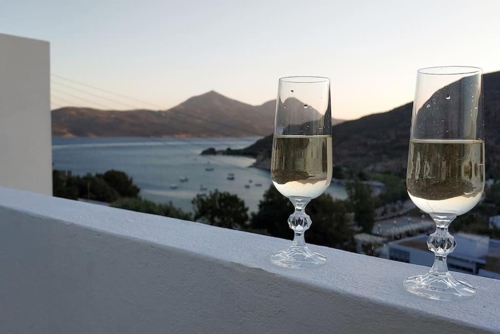 Giannos & Eleni Traditional In Center Apartment Adamantas (Milos)