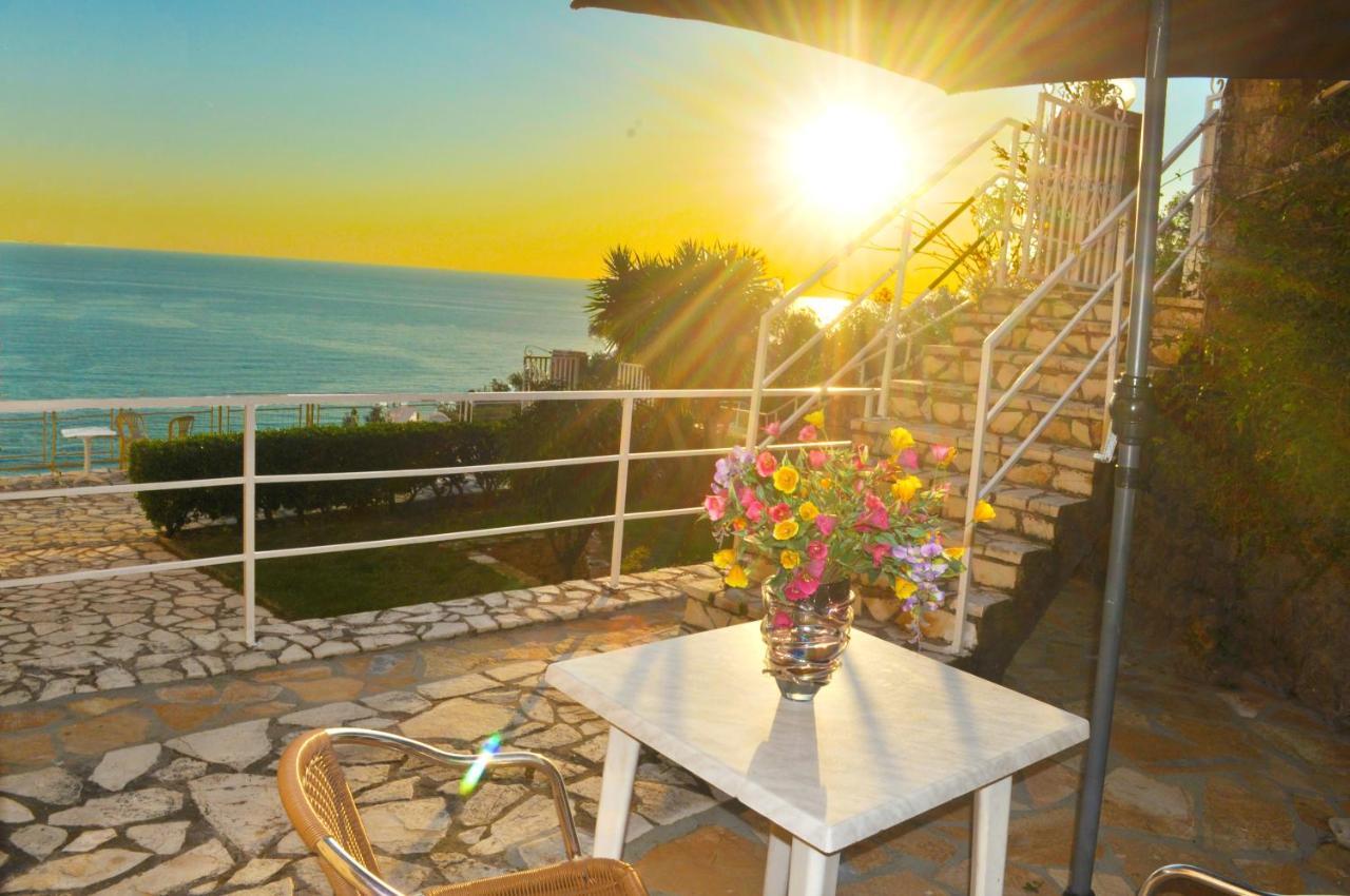 Maria With Pool And Amazing View - Agios Gordios Apartment