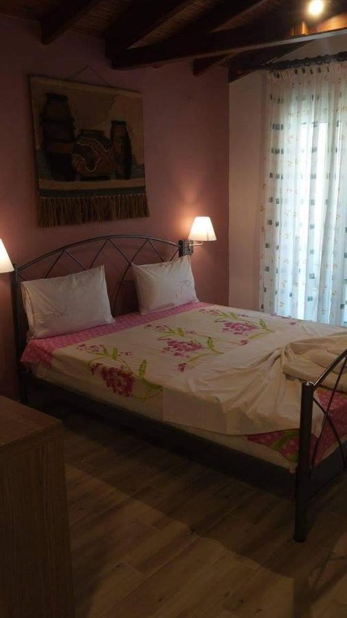 House Roula Neos Marmaras