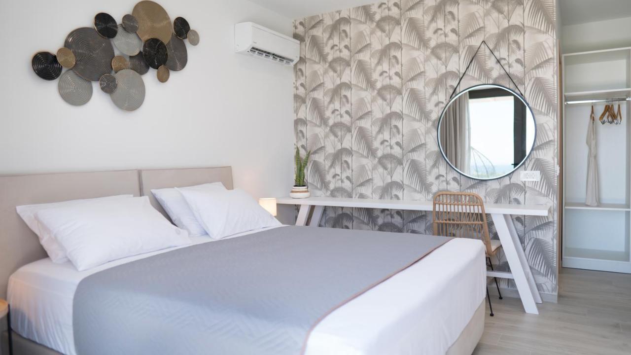 Ariadne Elegant Villa *