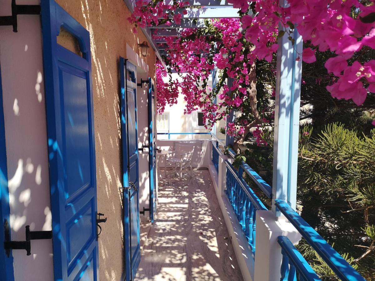 Zeus Aparthotel