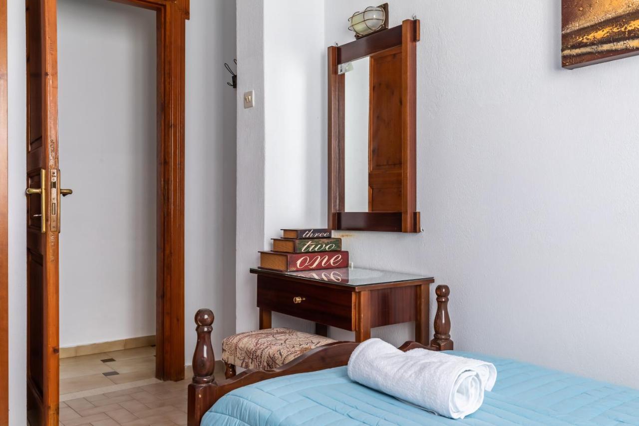 Ourania Apartment *