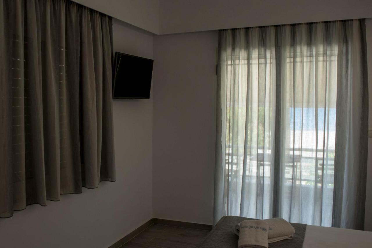 Apartment Blue Side