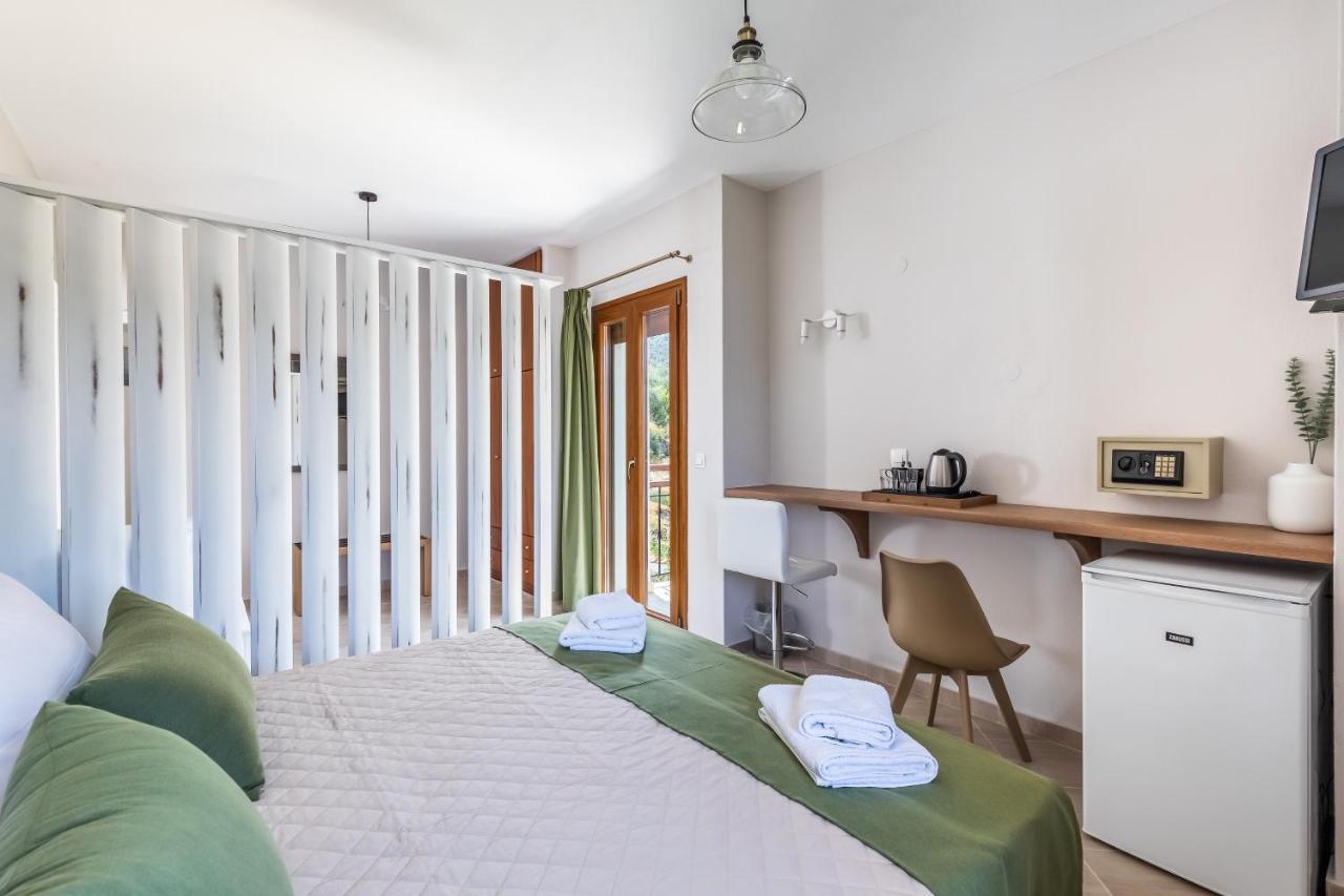 Aegeon Hotel 2*