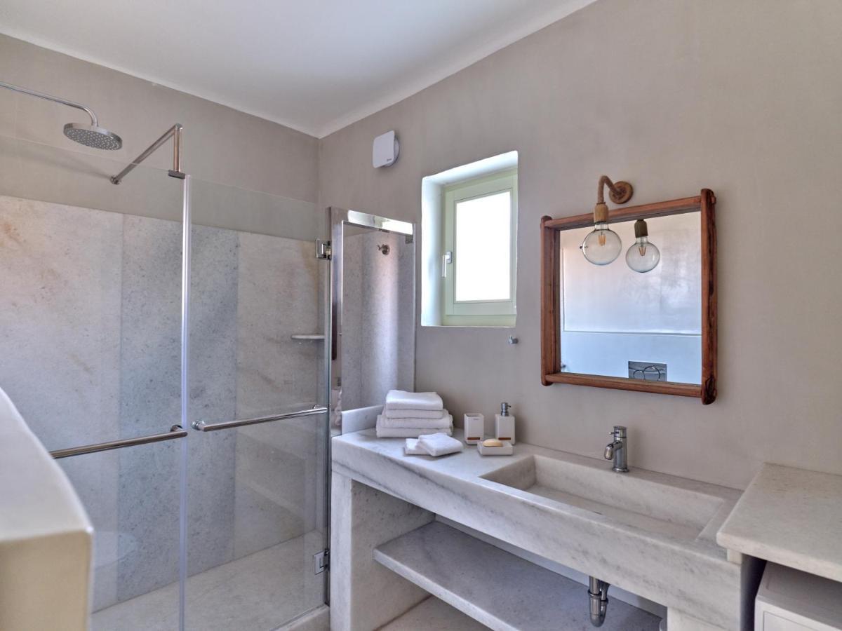 Marble Parikia (Paros)