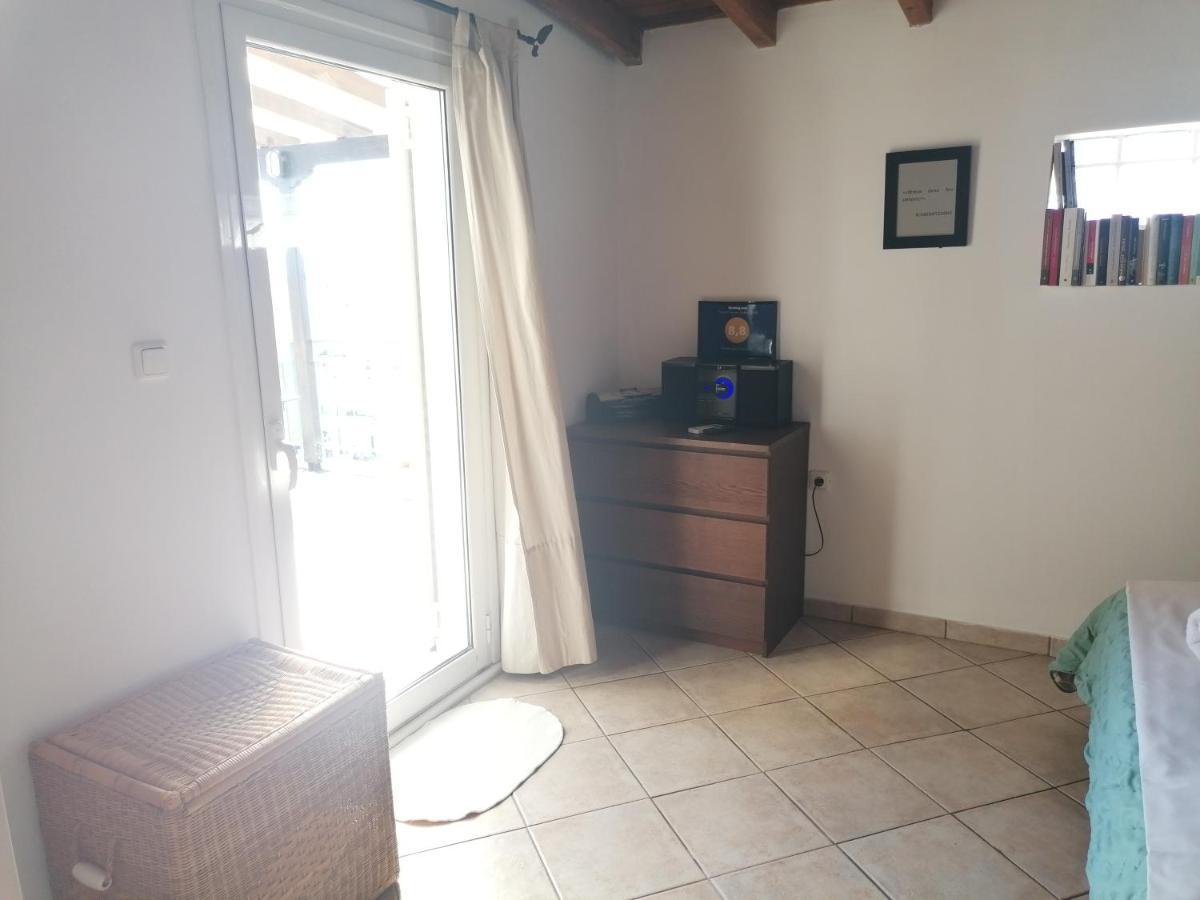 Center Gazi Historical Apartment *