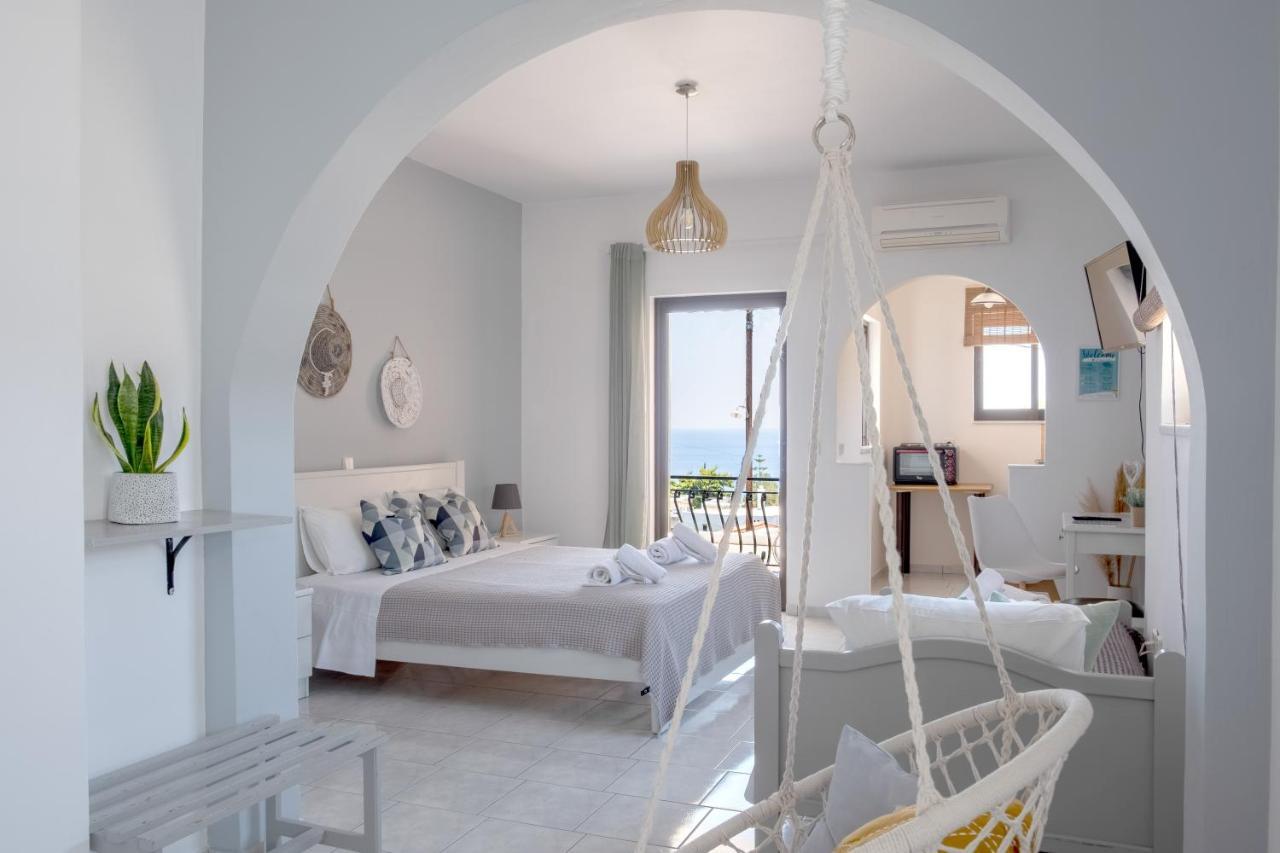 Aparthotel Pefkides Aegina Boutique 2*
