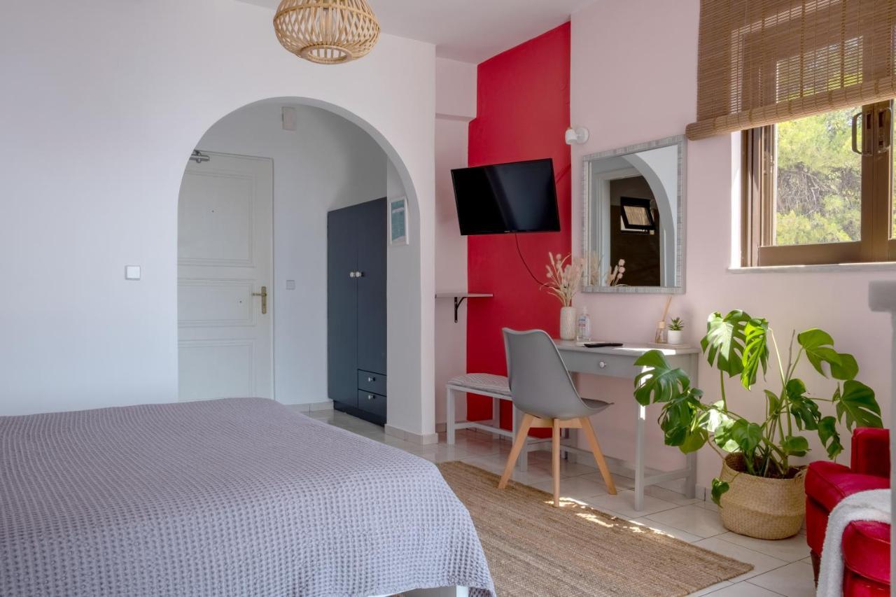 Pefkides Aegina Boutique Aparthotel 2*