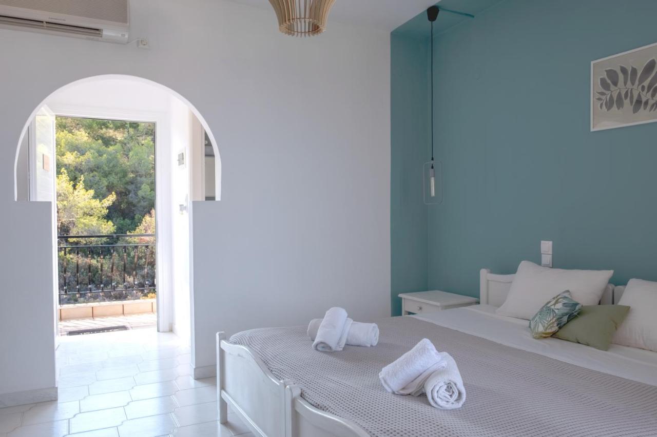 Pefkides Aegina Boutique