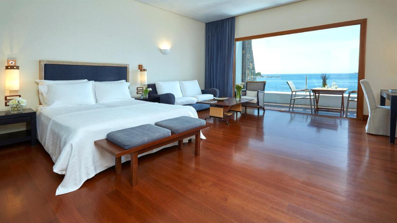 Grand Lagonissi Resort