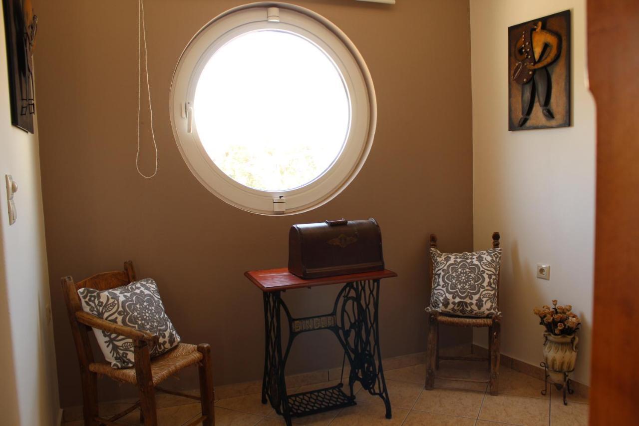 Dimokritos Apartment