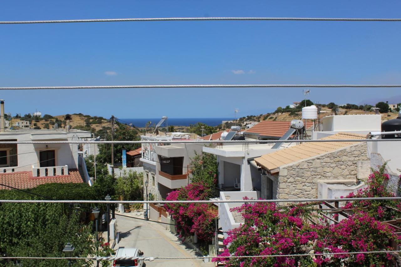Apartment Dimokritos Pitsidia