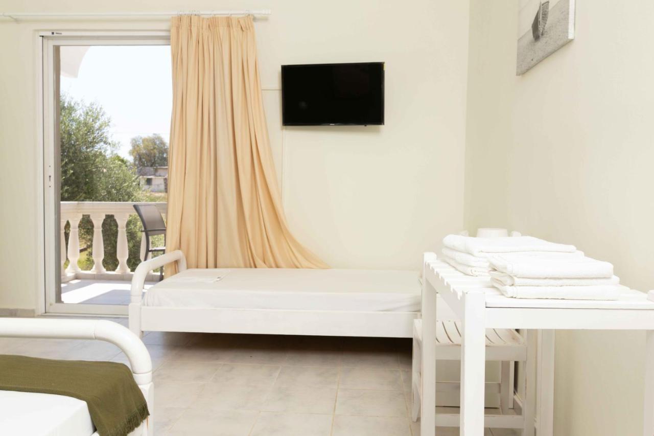 Pansion Artemis * Mavrovouni (Laconia)