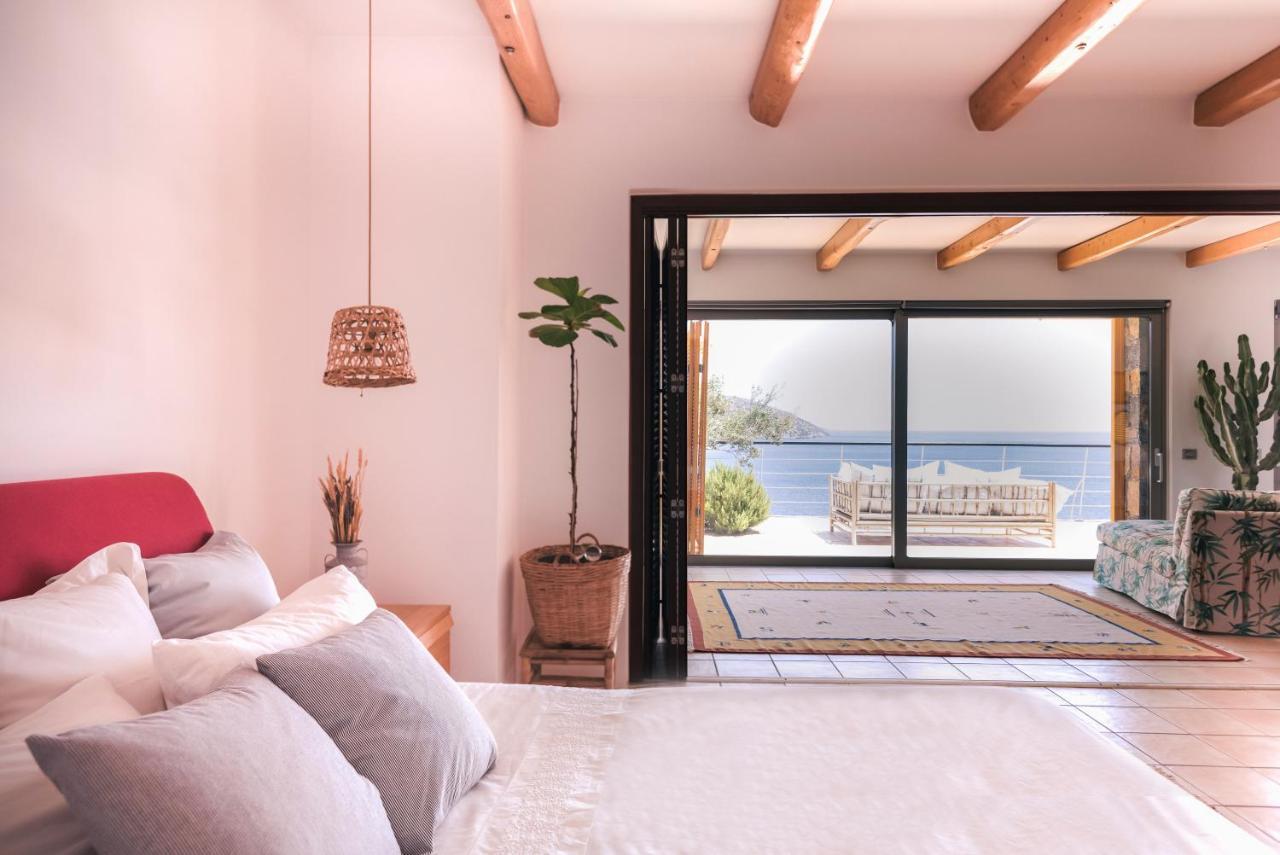 Aiolos: Above The Sea, Within Villa *