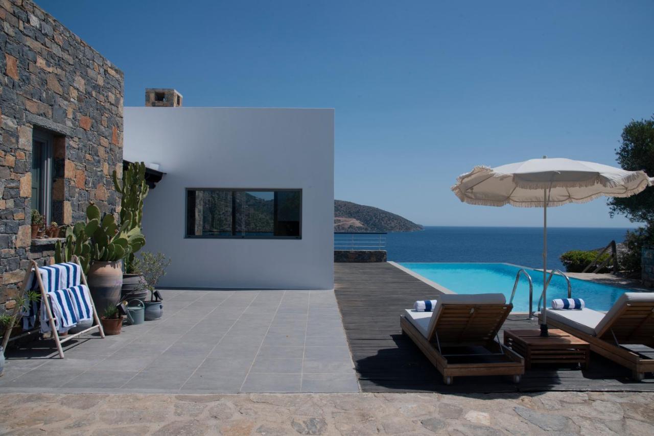 Aiolos: Above The Sea, Within