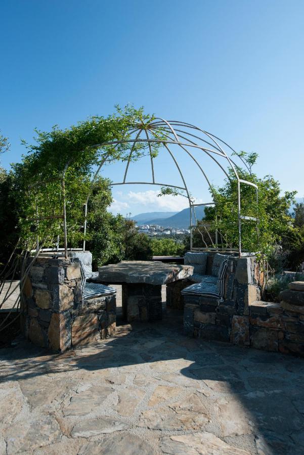 Aiolos: Above The Sea, Within Villa Agios Nikolaos (Crete)
