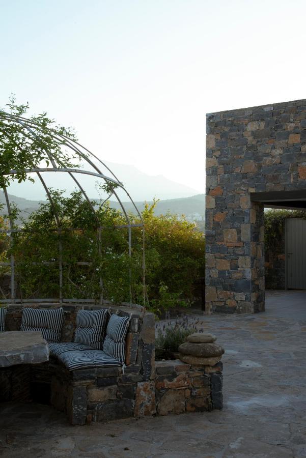 Villa Aiolos: Above The Sea, Within *