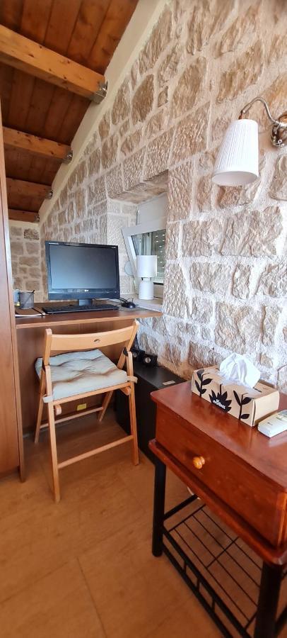 Stone House In Olive Grove *