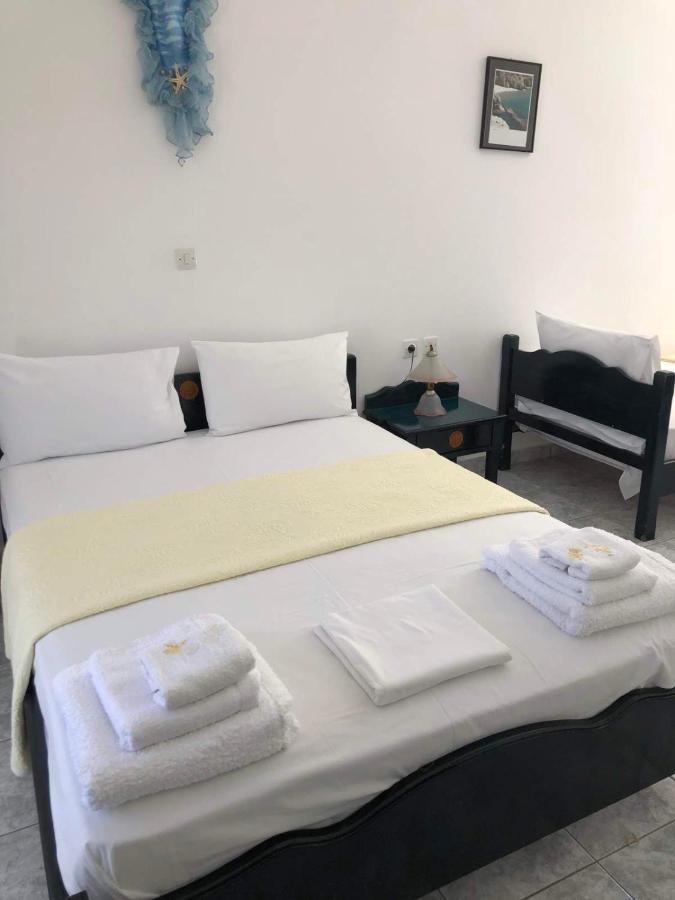 Anna Zisimos Guest house Adamantas (Milos)