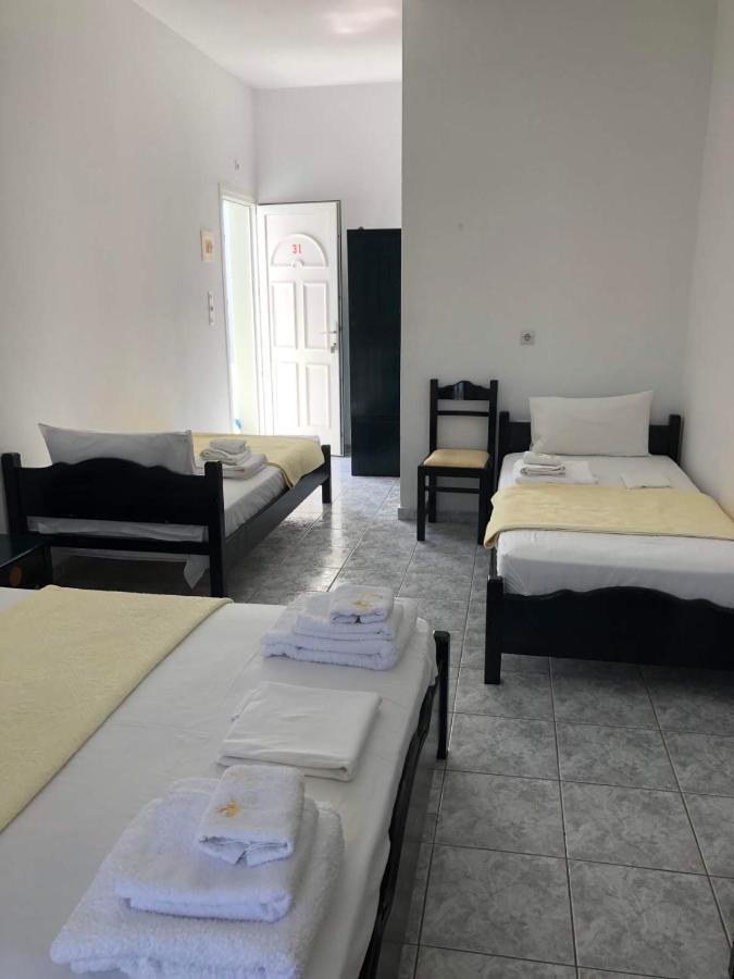 Guest house Anna Zisimos Adamantas (Milos)