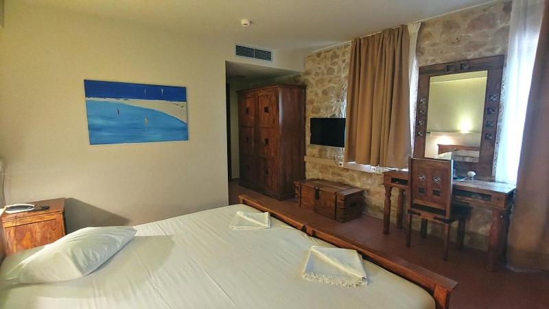 Simosmare 4*