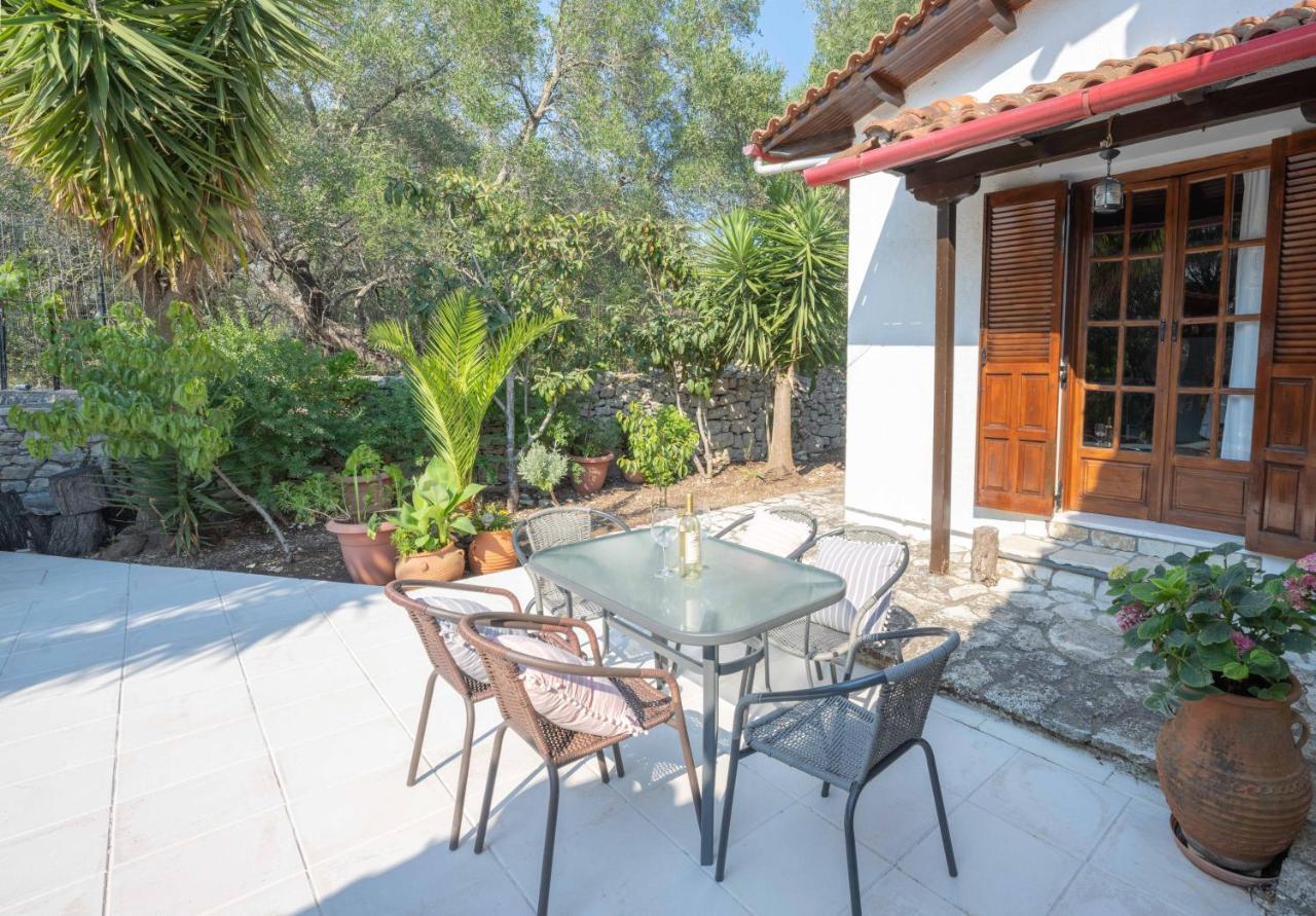 Villa House Of Dimitra Gaios