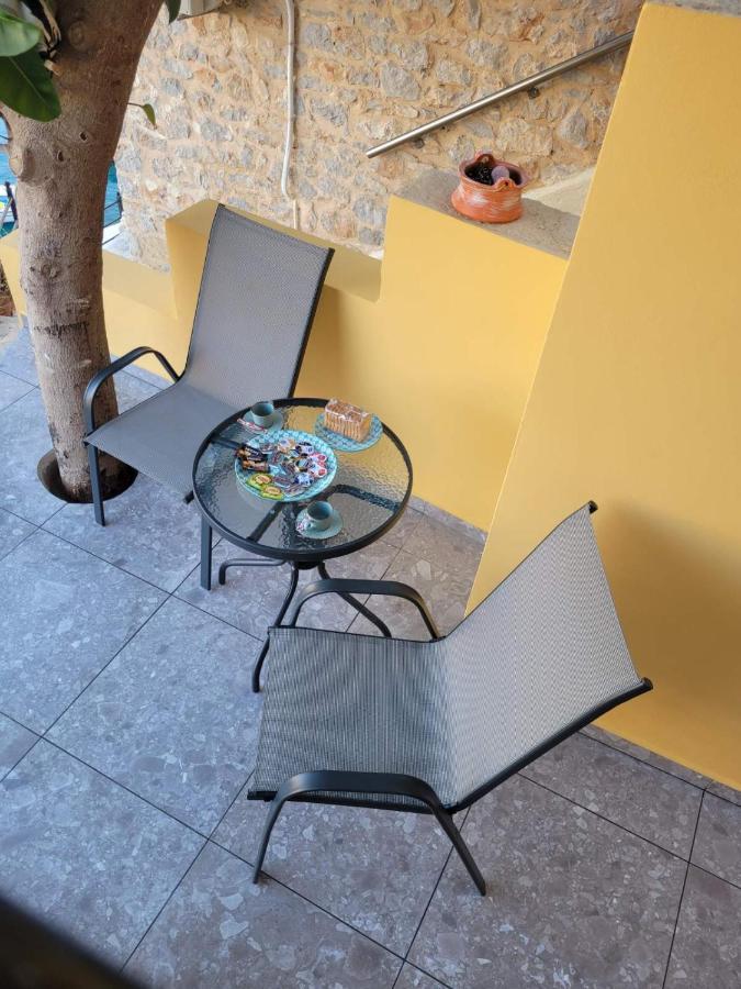 Kleanthi And Kostas Studios *
