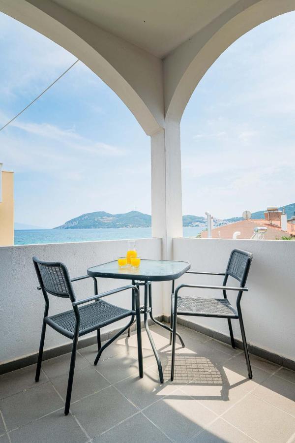 Hotel Marinis Boutique Nea Iraklitsa