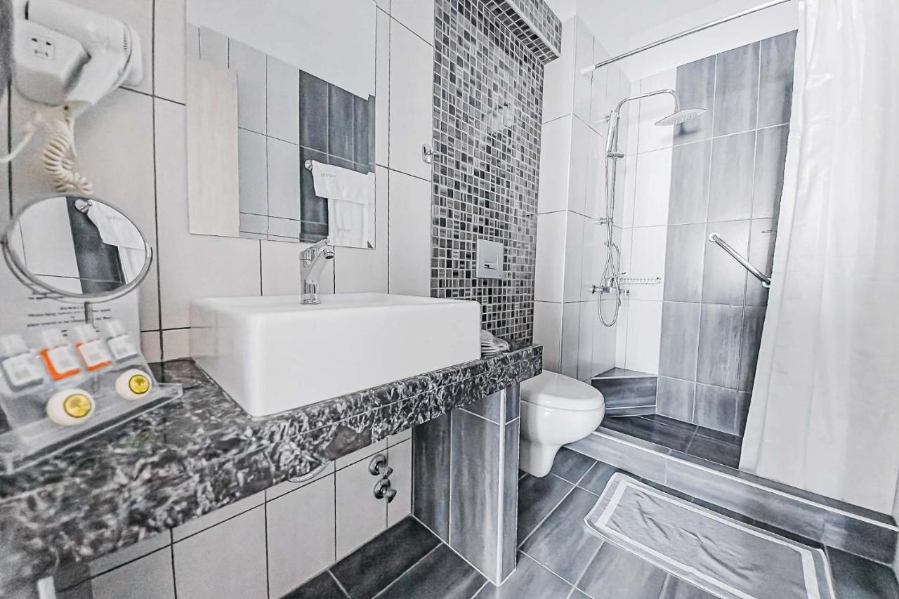Marinis Boutique Hotel Nea Iraklitsa