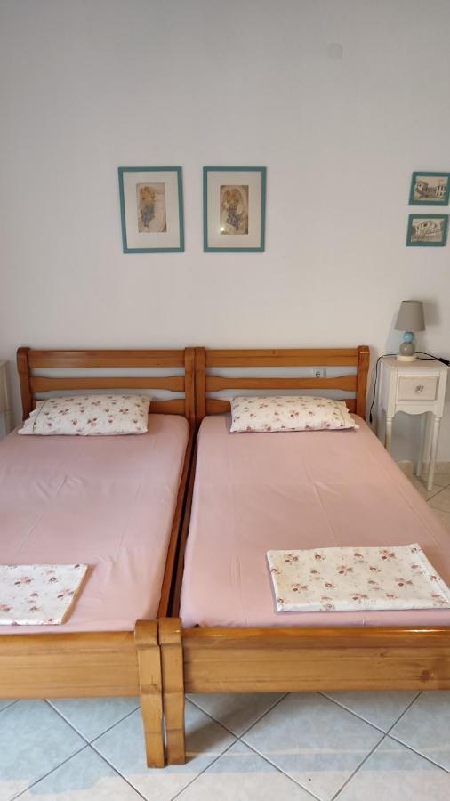 Apartment Smaragda Mikros Prinos