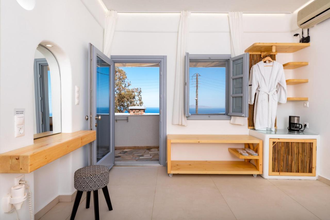 Hotel Thira