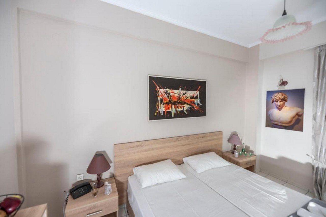Hotel Antinoos 3*