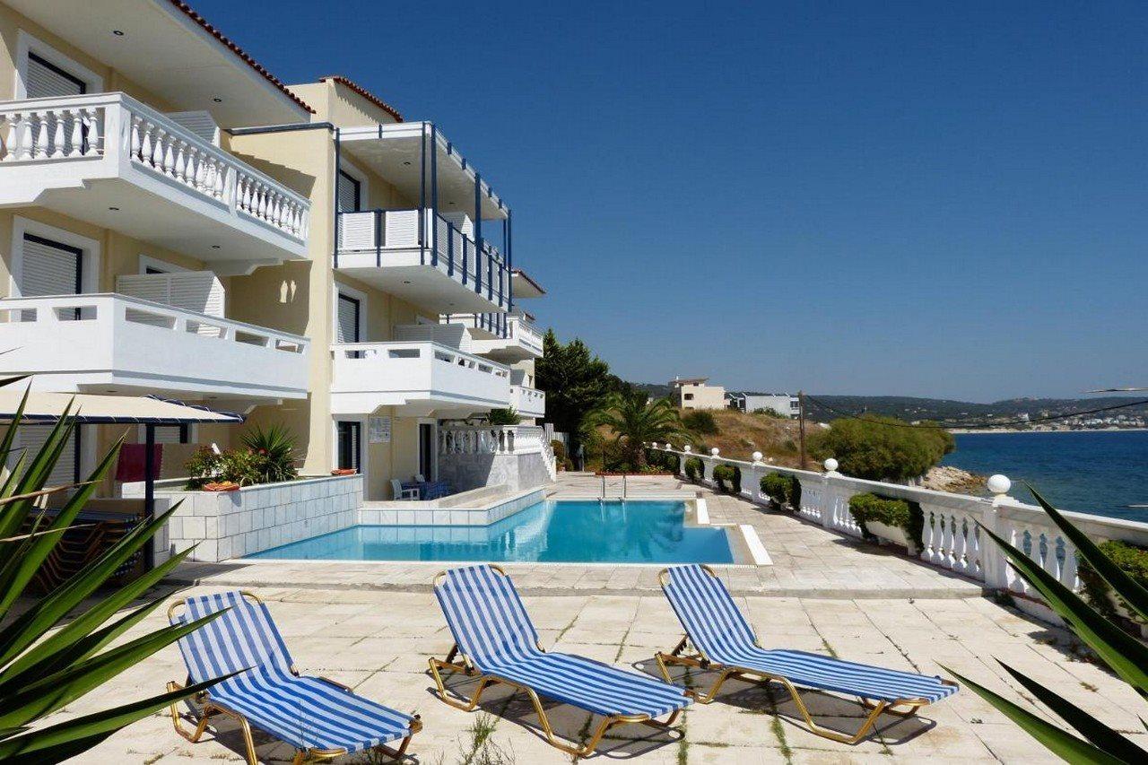 Ostria Seaside And Aparthotel 4*