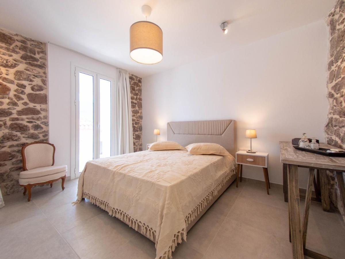Up The Stairs Renovated With Sea View Apartment Poros Town
