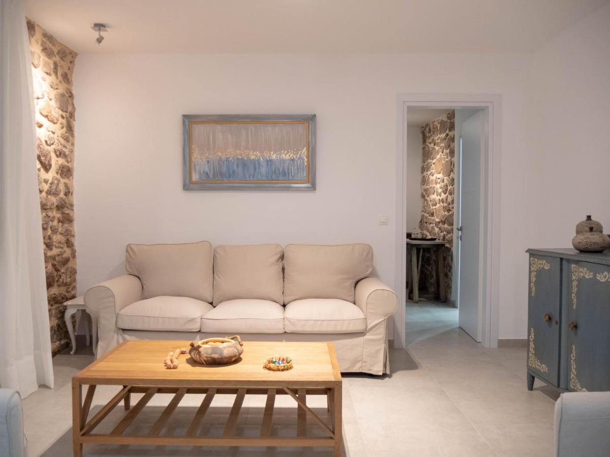 Up The Stairs Renovated With Sea View Apartment Poros Town