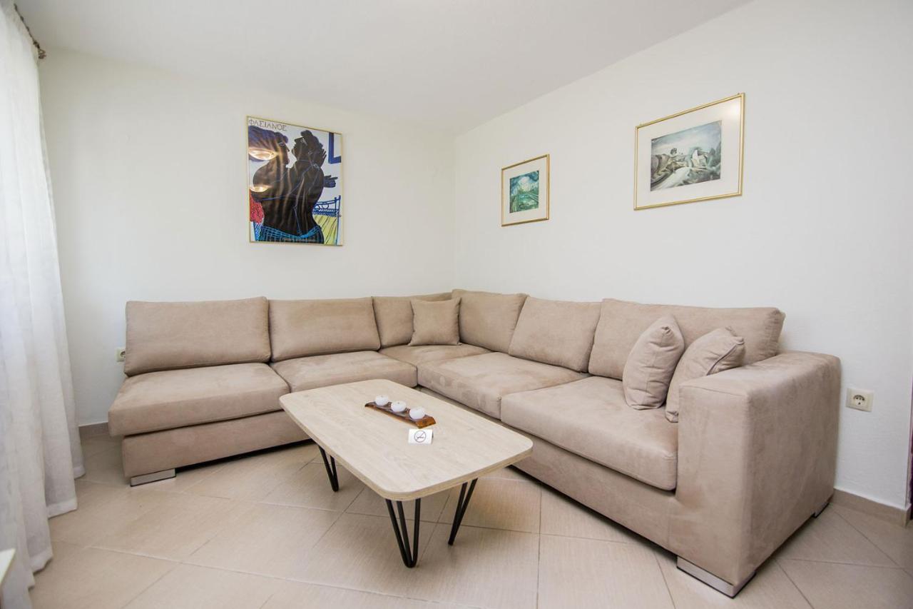 Kasta Apartment *