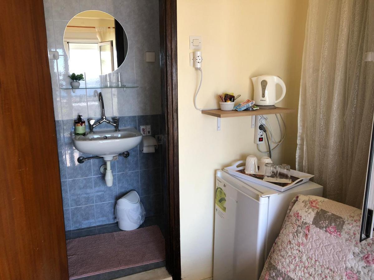 Platanos Guest house *
