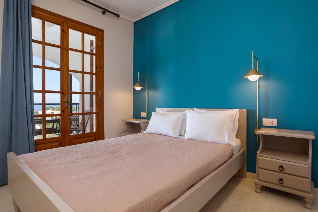 Vallia's Seaview Complex Guest house 2*