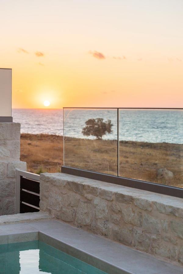 Lucia Beachfront Holiday home *