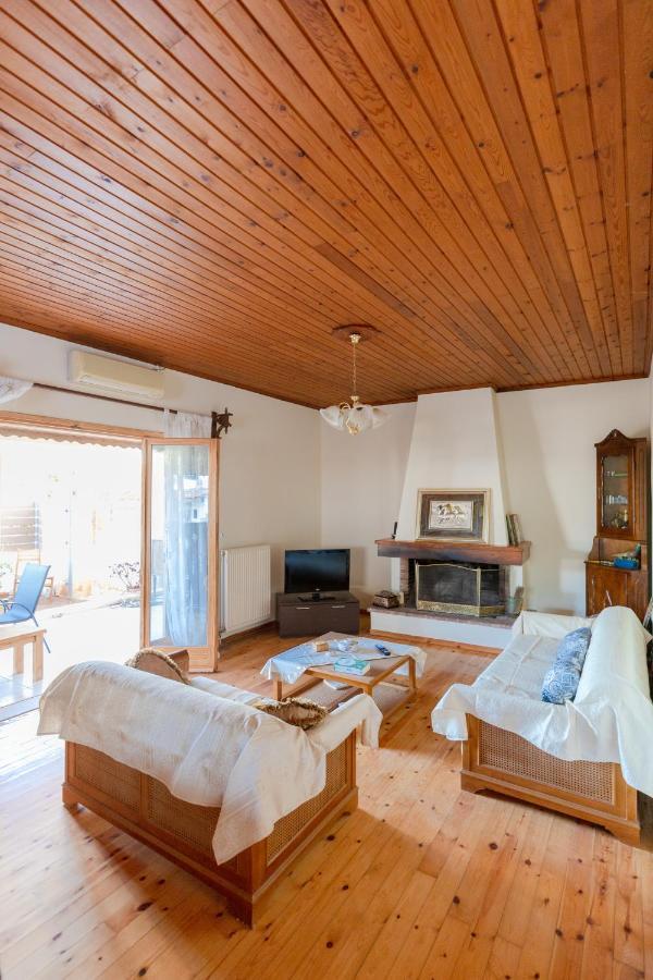 Holiday home Artemis Leto *